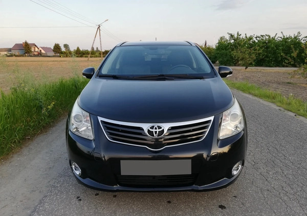 Toyota Avensis cena 33900 przebieg: 126000, rok produkcji 2009 z Sompolno małe 121